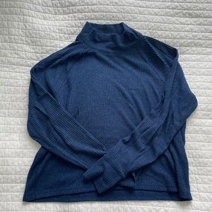Abercrombie turtleneck